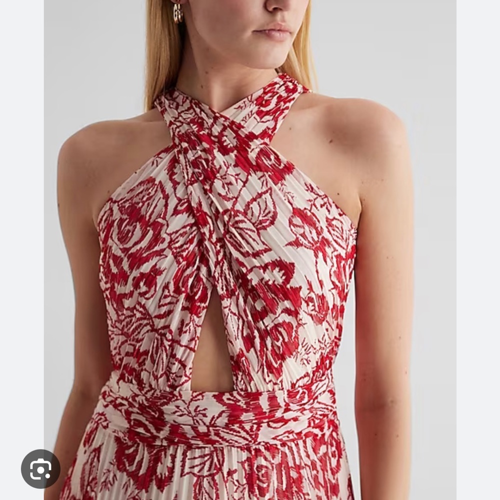 New, never worn, too small on me. Beautiful dress for vacationing.